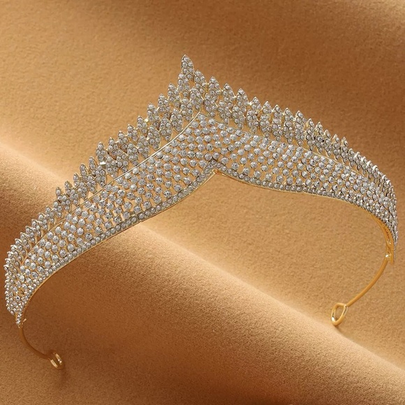 Elegant Gold and Silver Women\'s Tiara